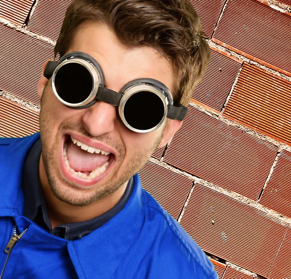Retrato de um engenheiro usando óculos — Fotografia de Stock