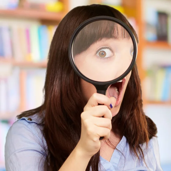 Woman Holding Magnifying Glass — Stock Photo, Image