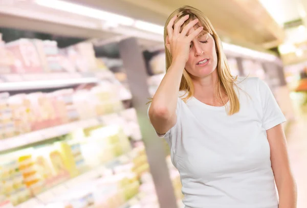 Portrait Of Young Worried Woman — Stock Photo, Image