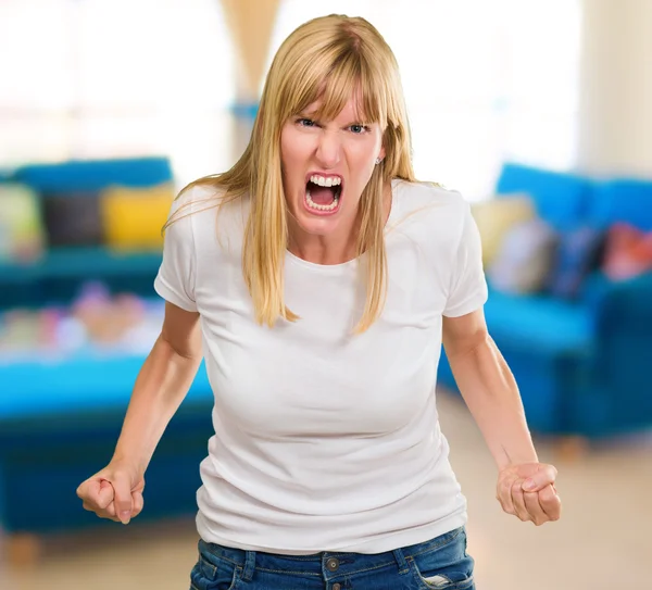Portrait Of Angry Woman — Stock Photo, Image