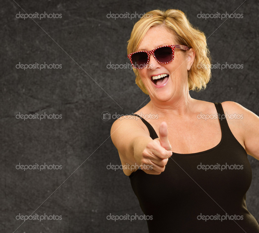 muscle women mature thumbs galleries Muscle women mature thumbs galleries