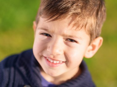 Mutlu çocuk portresi