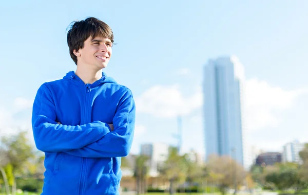 Porträt eines jungen Mannes — Stockfoto