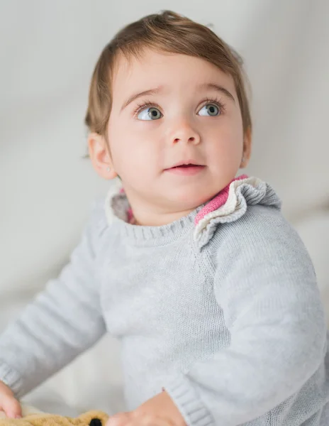 Primer plano de lindo bebé — Foto de Stock