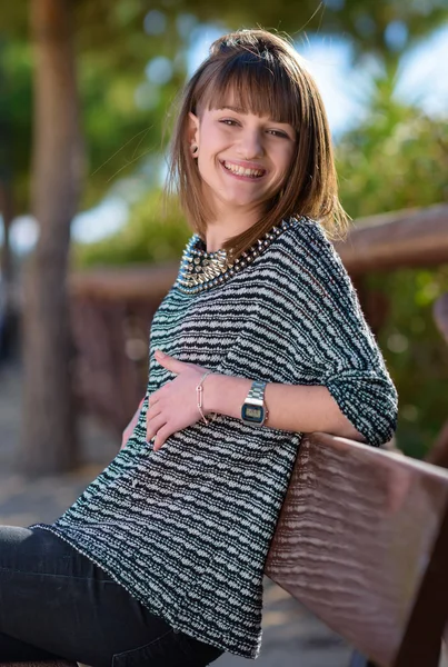 Retrato de mujer feliz — Foto de Stock