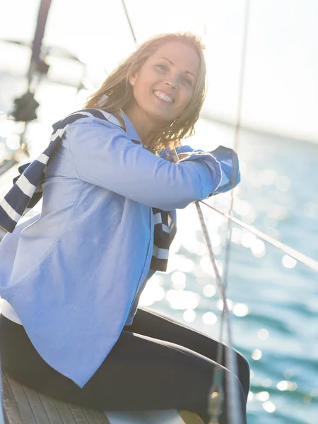 Volwassen vrouw op vakanties — Stockfoto