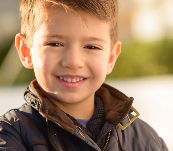 Портрет маленького мальчика — стоковое фото