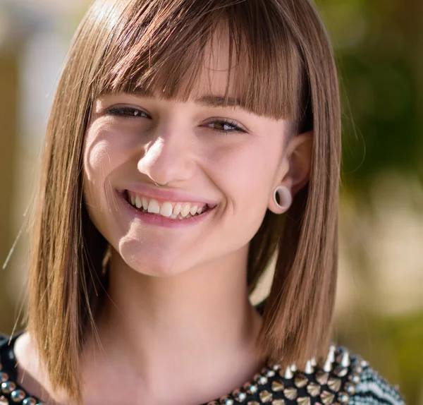 Retrato de mujer feliz — Foto de Stock