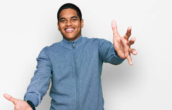 Young Handsome Hispanic Man Wearing Casual Sweatshirt Looking Camera Smiling — Stock Photo, Image