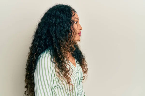 Young Latin Woman Wearing Casual Clothes Looking Side Relax Profile — Stock Photo, Image