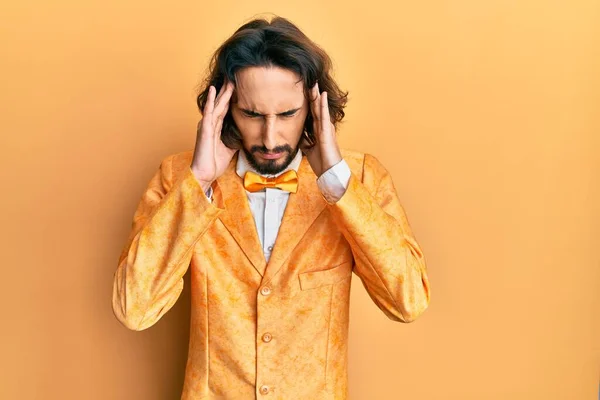 Young Hispanic Man Wearing Hipster Elegant Look Hand Head Pain — Stock Photo, Image