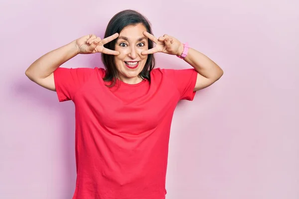 Middle Age Hispanic Woman Wearing Casual Clothes Doing Peace Symbol — Stock Photo, Image