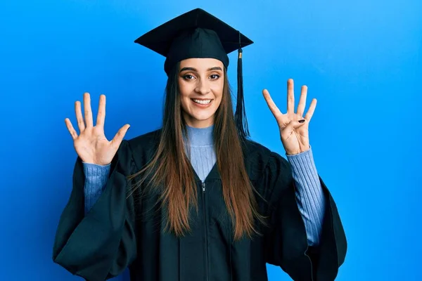 Beautiful Brunette Young Woman Wearing Graduation Cap Ceremony Robe Showing — Stock Photo, Image