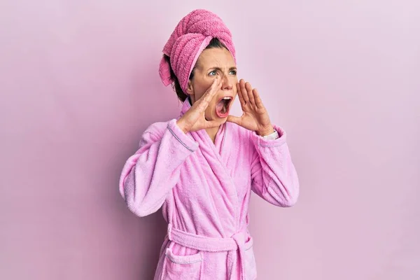 Young Blonde Woman Wearing Shower Towel Cap Bathrobe Shouting Angry — Stock Photo, Image