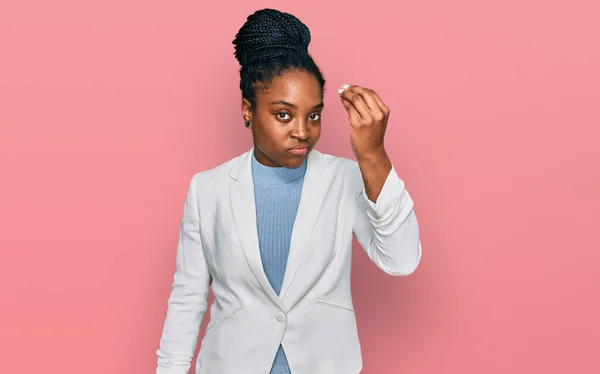 Jovem Afro Americana Vestindo Roupas Negócios Fazendo Gesto Italiano Com — Fotografia de Stock