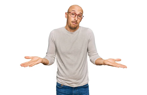 Homem Careca Com Barba Vestindo Roupas Casuais Óculos Sem Noção — Fotografia de Stock