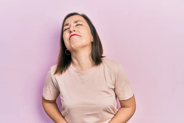 Mujer Hispana Mediana Edad Que Usa Ropa Casual Con Mano —  Fotos de Stock