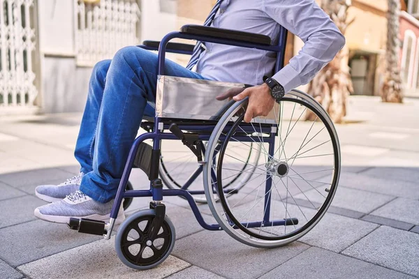 Uomo Ispanico Mezza Età Che Indossa Abiti Lavoro Seduto Sulla — Foto Stock