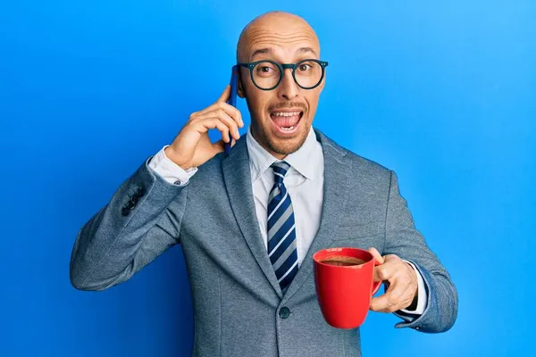 Bald Man Beard Using Smartphone Drinking Cup Coffee Celebrating Crazy — Stock Photo, Image