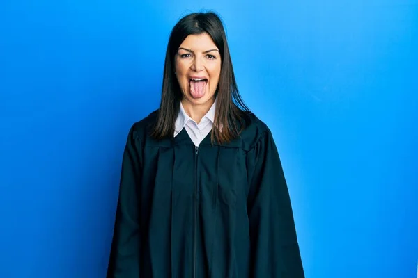 Mujer Hispana Joven Vistiendo Uniforme Juez Sacando Lengua Feliz Con — Foto de Stock