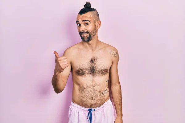 Young Hispanic Man Shirtless Wearing Swimsuit Smiling Happy Face Looking — Foto Stock