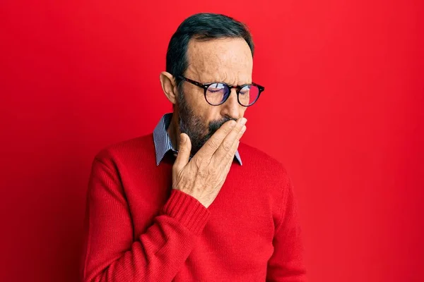 Homem Hispânico Meia Idade Vestindo Roupas Casuais Óculos Entediado Bocejo — Fotografia de Stock