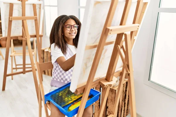 Chica Afroamericana Sonriendo Dibujo Seguro Escuela Arte — Foto de Stock