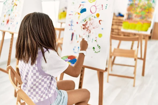 Chica Afroamericana Dibujando Escuela Arte — Foto de Stock