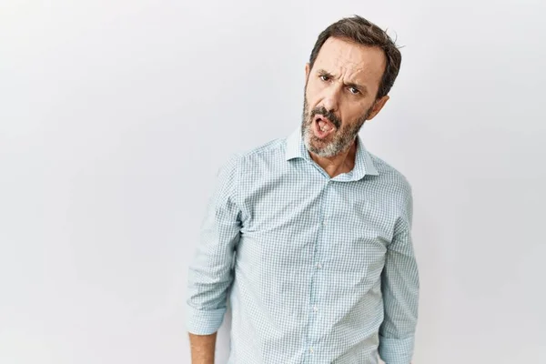 Homme Hispanique Moyen Âge Avec Barbe Debout Sur Fond Isolé — Photo