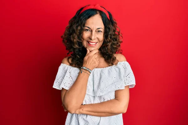 Middle Age Hispanic Woman Wearing Casual Clothes Looking Confident Camera — Stock Photo, Image