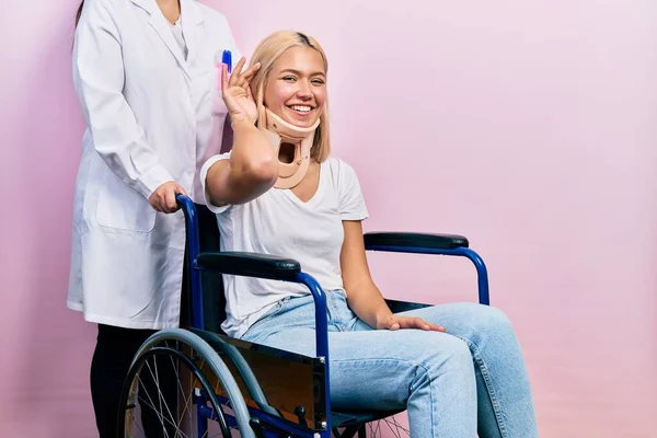 Beautiful Blonde Woman Sitting Wheelchair Collar Neck Smiling Hand Ear — Stock Photo, Image