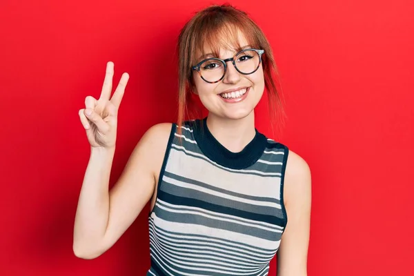 Redhead Young Woman Wearing Casual Clothes Glasses Smiling Happy Face — Stockfoto