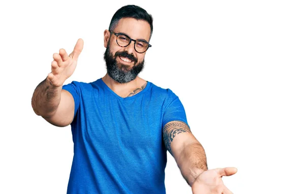 Hispanic Man Beard Wearing Casual Shirt Glasses Looking Camera Smiling — Stock fotografie