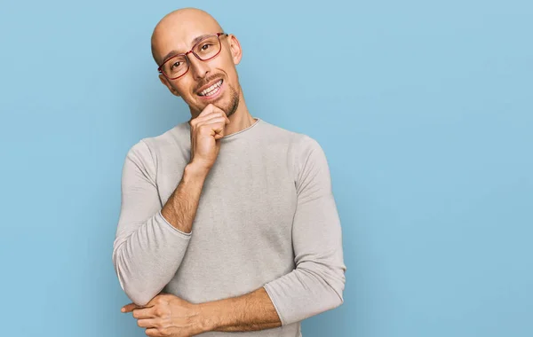 Bald Man Beard Wearing Casual Clothes Glasses Looking Confident Camera — Foto Stock