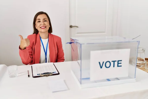 Beautiful Middle Age Hispanic Woman Political Election Sitting Ballot Doing — Stock Photo, Image