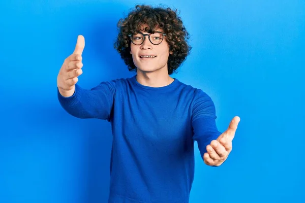 Handsome Young Man Wearing Casual Clothes Glasses Looking Camera Smiling — Stockfoto