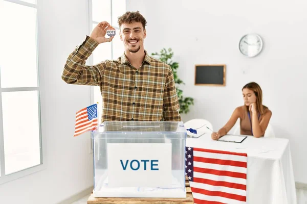 Young American Voter Man Holding Badge Standing Ballot Box Electoral — Stock Photo, Image