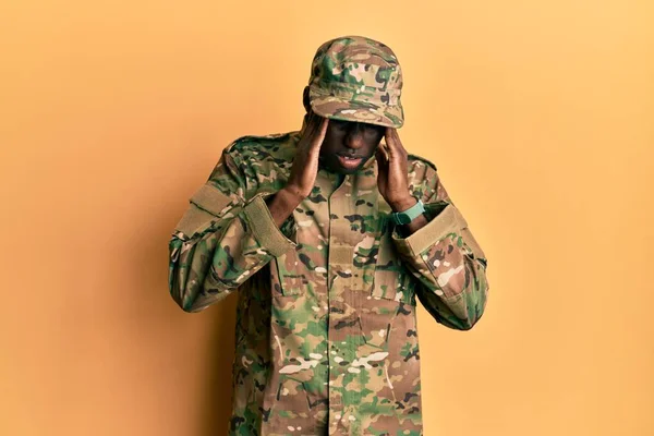 Young African American Man Wearing Army Uniform Hand Head Headache — Fotografia de Stock