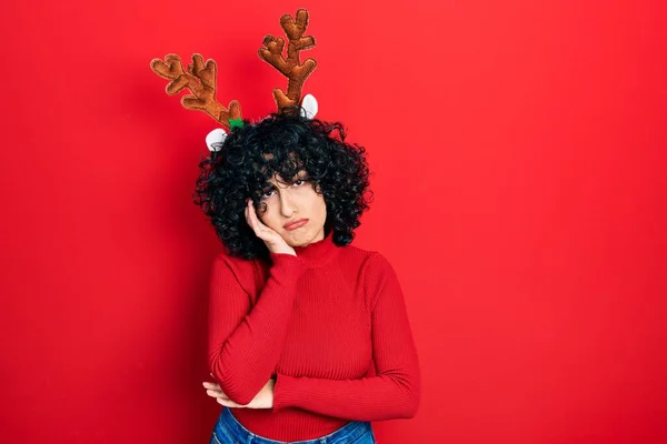 Young Middle East Woman Wearing Cute Christmas Reindeer Horns Thinking — Fotografia de Stock