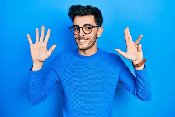 Young Hispanic Man Wearing Casual Clothes Glasses Showing Pointing Fingers — Stock Photo, Image