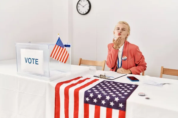 Beautiful Caucasian Woman Working Political Campaign Looking Camera Blowing Kiss — Stock Photo, Image