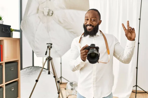 African American Photographer Man Working Photography Studio Smiling Looking Camera — Stock fotografie