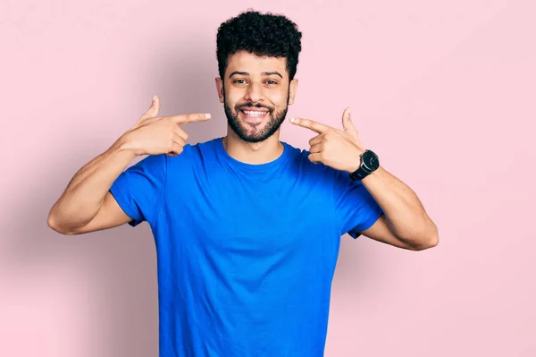 Young Arab Man Beard Wearing Casual Blue Shirt Smiling Cheerful — Fotografia de Stock