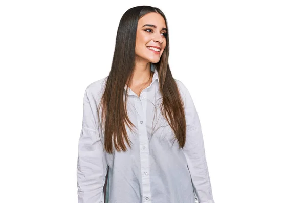Jonge Mooie Vrouw Draagt Casual Witte Shirt Kijken Weg Naar — Stockfoto