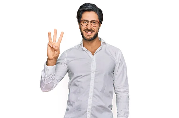 Joven Hombre Hispano Con Camisa Negocios Gafas Mostrando Apuntando Hacia —  Fotos de Stock
