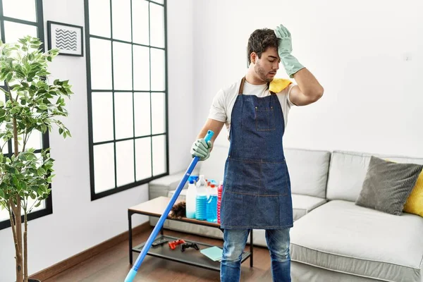 Young Hispanic Man Cleaning Home — Stok fotoğraf