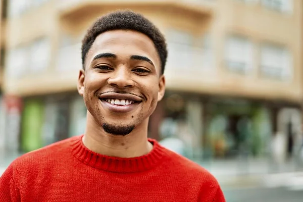 Bonito Homem Afro Americano Livre — Fotografia de Stock