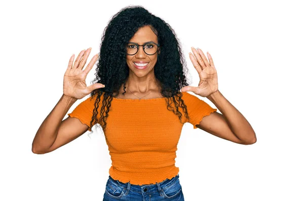 Middle Age African American Woman Wearing Casual Clothes Glasses Showing — Foto Stock