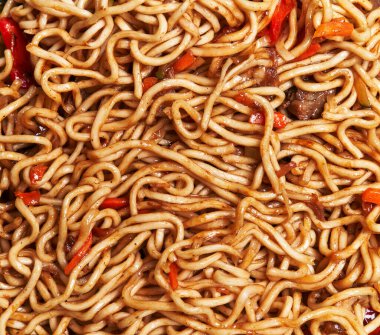  Etli ve sebzeli lezzetli şehriyeler.