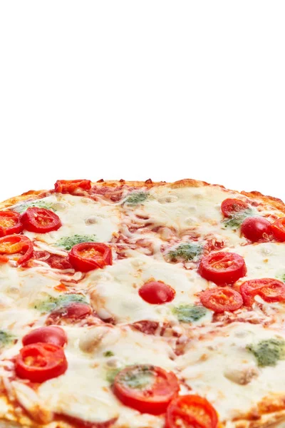 Único Caprese Pizza Italiana Isolada Sobre Fundo Branco — Fotografia de Stock